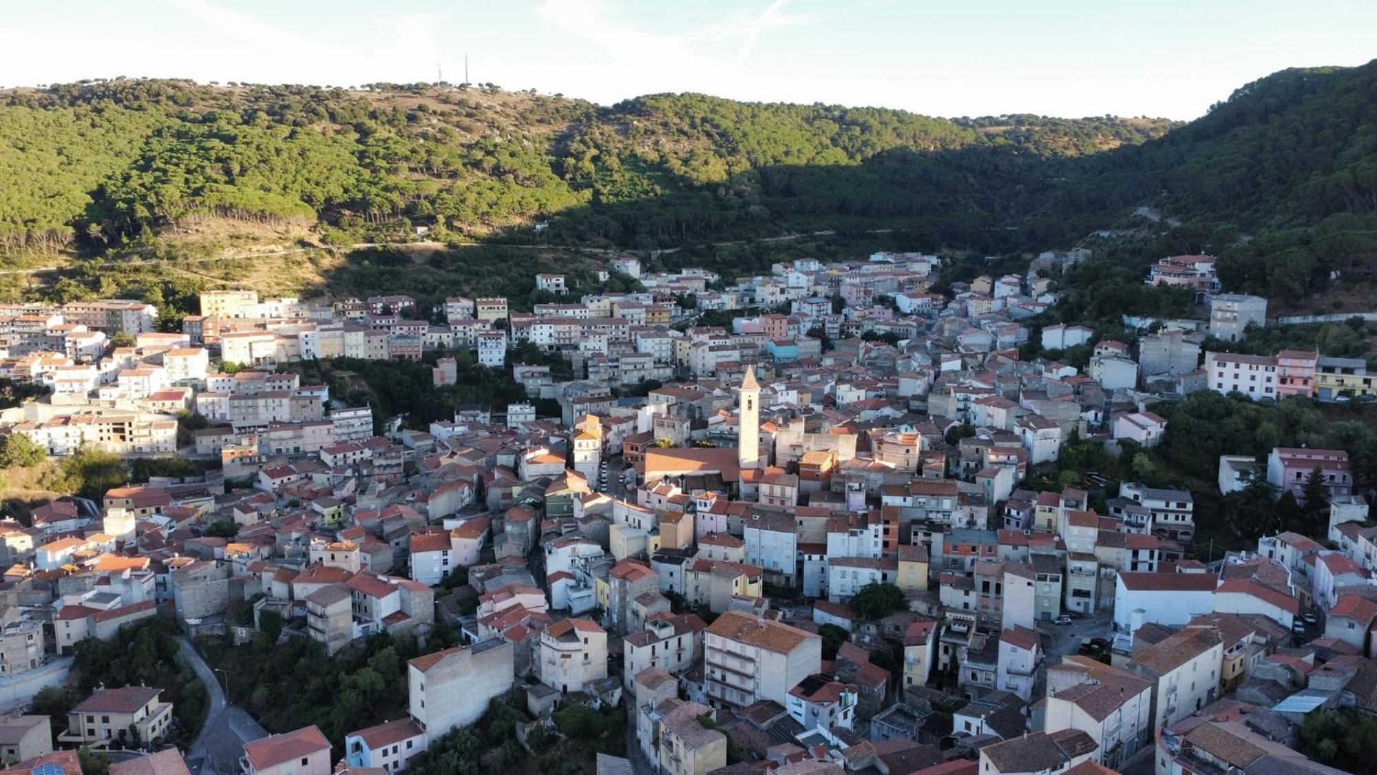B&B Sa Zodia Guest House Bitti Екстериор снимка