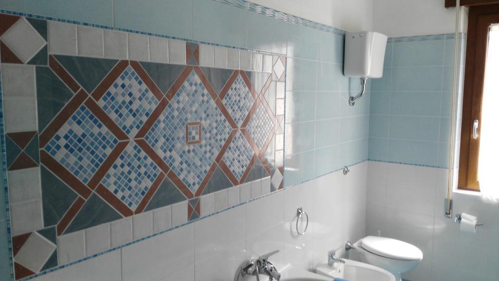 B&B Sa Zodia Guest House Bitti Екстериор снимка