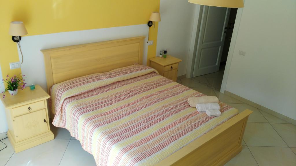B&B Sa Zodia Guest House Bitti Екстериор снимка