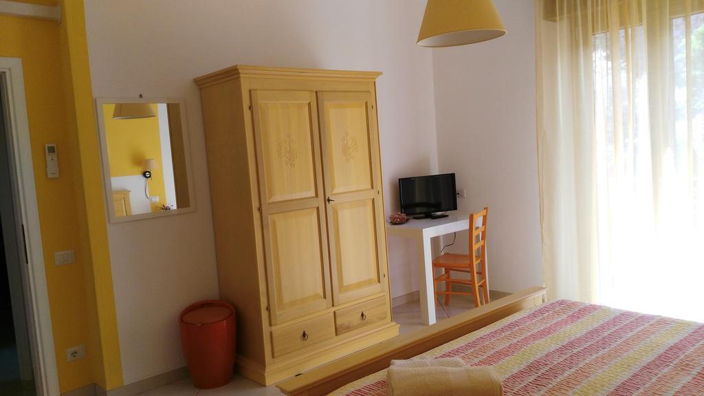 B&B Sa Zodia Guest House Bitti Екстериор снимка
