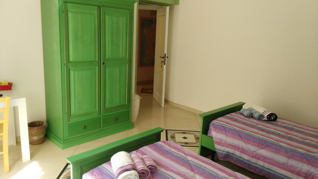 B&B Sa Zodia Guest House Bitti Екстериор снимка